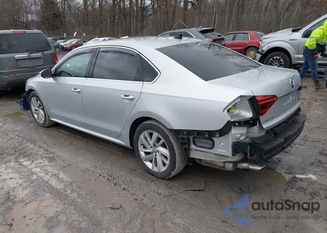 2018 Volkswagen Passat 2.0T Se из США, поврежденный, VIN 1VWBA7A32JC038351